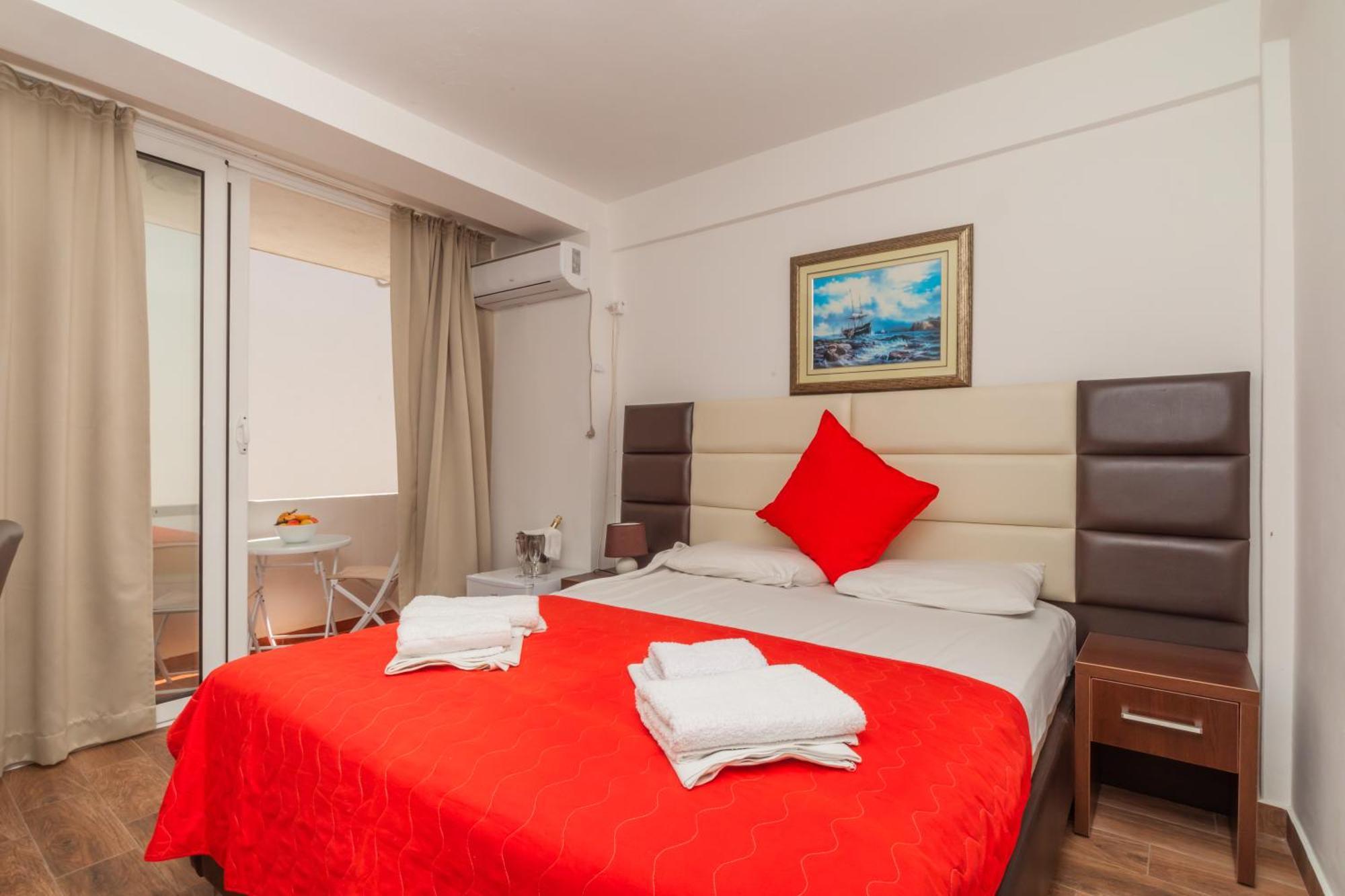 David Apartments And Rooms Dobra Voda Exterior foto