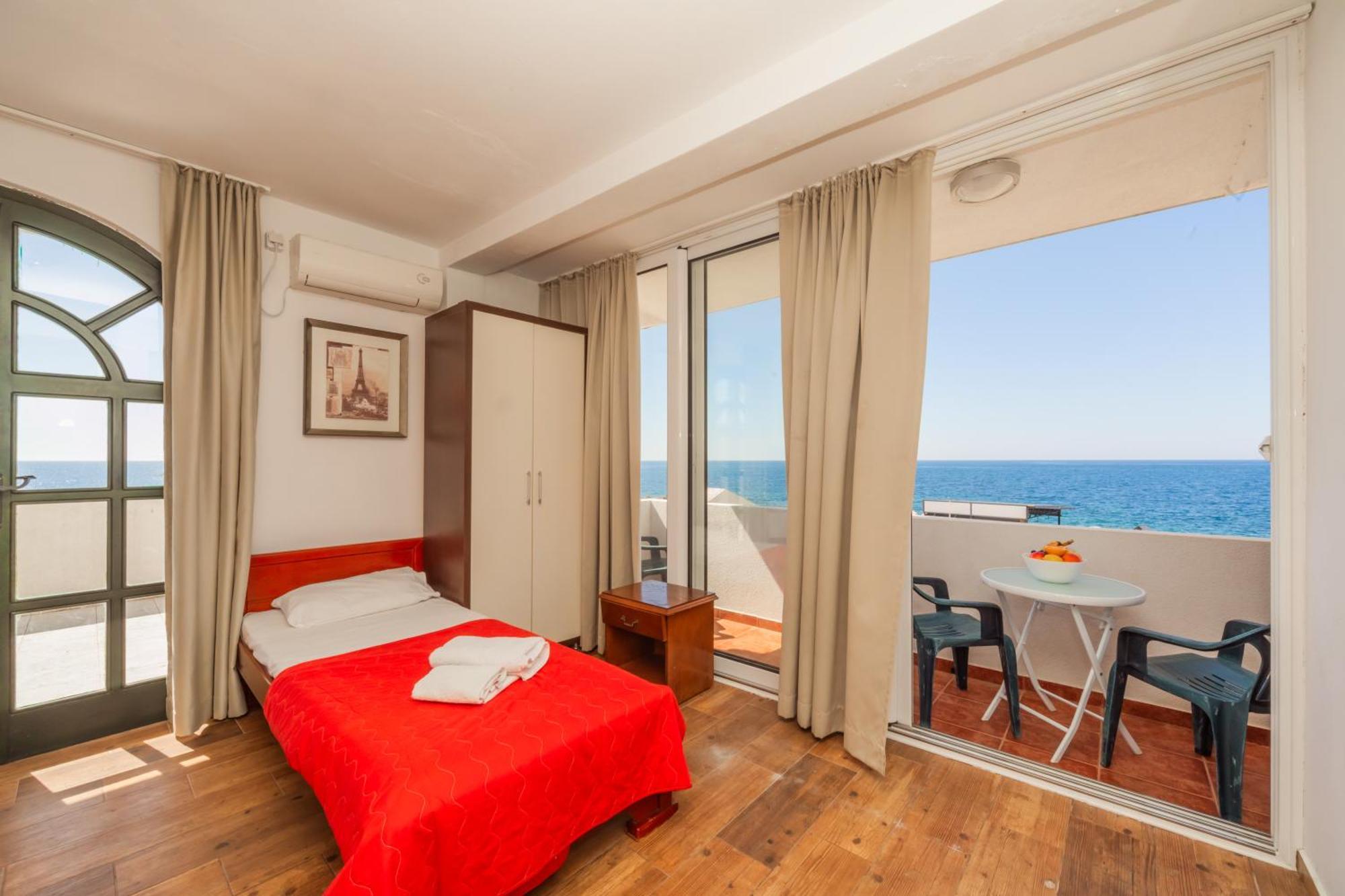 David Apartments And Rooms Dobra Voda Exterior foto