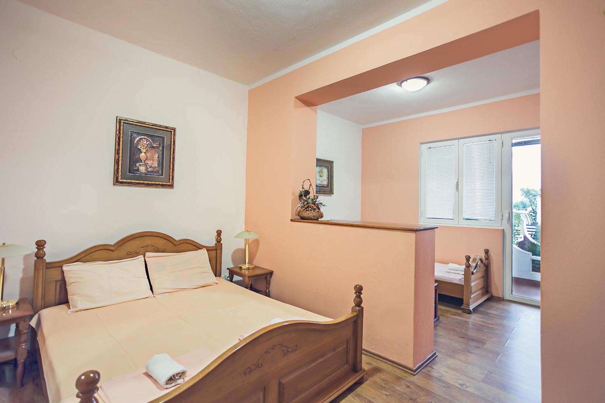 David Apartments And Rooms Dobra Voda Exterior foto