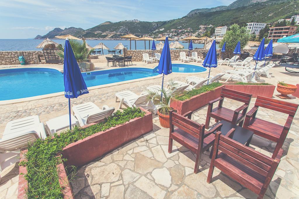 David Apartments And Rooms Dobra Voda Exterior foto